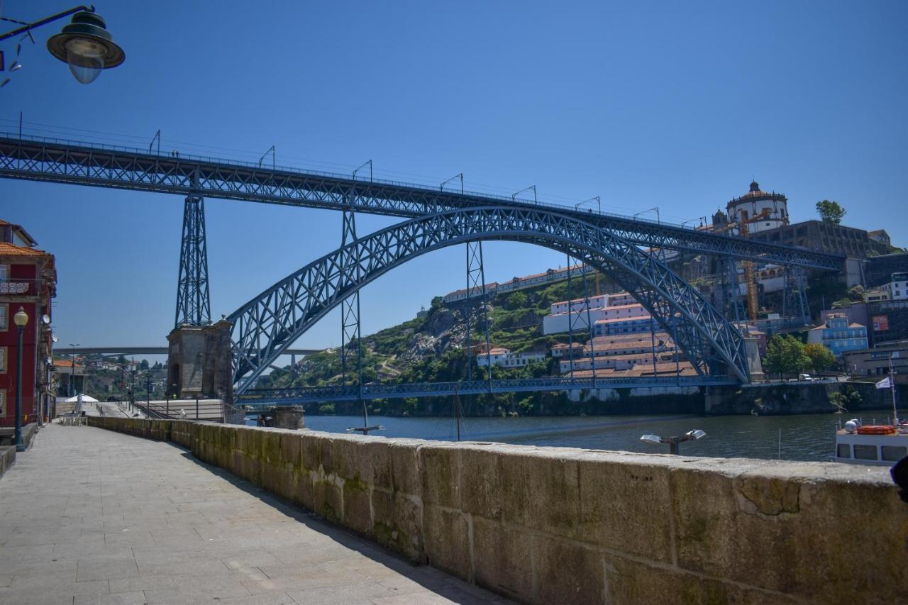 Muralha Da Barca Rnal Nº13939 Al,5848 Al, 6419 Al-chamada Para A Rede Movel Nacional Oporto